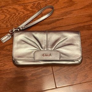 Coach wristlet/ purse/wallet